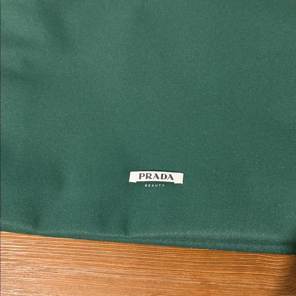 PRADA Beauty Forest Green Tote Bag with Strap & Dust Bag Brand New!! - Picture 4 of 10